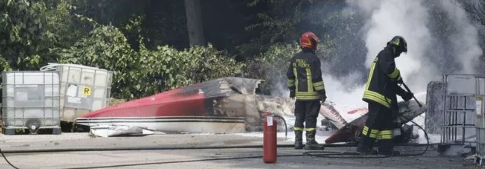 Aereo Precipita Vicino L Aeroporto Pilota Morto Carbonizzato