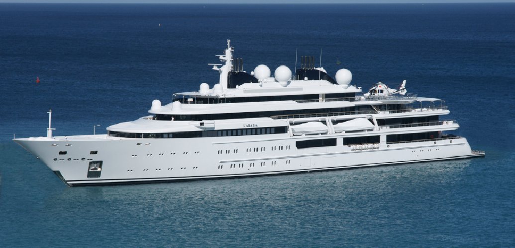 Yacht E Arrivato Il Katara Per L Emiro Con 3 Mogli 8 Figli Video