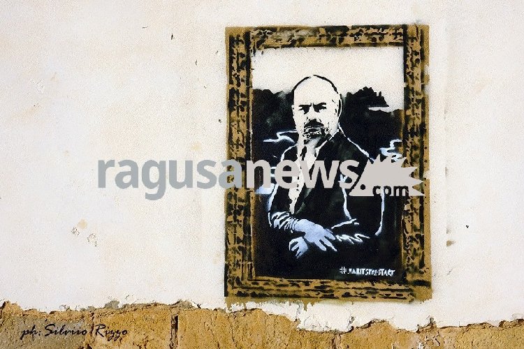 https://www.ragusanews.com//immagini_articoli/24-05-2019/monnalisa-no-montalbano-se-il-commissario-diventa-gioconda-500.jpg