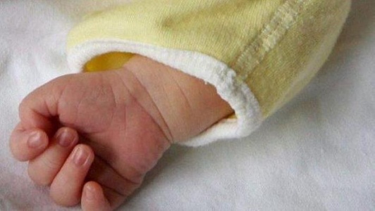https://www.ragusanews.com/immagini_articoli/01-06-2024/vittoria-neonata-morta-in-culla-indagati-i-genitori-300.jpg