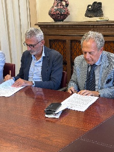 https://www.ragusanews.com/immagini_articoli/01-10-2024/ragusa-si-adegua-il-depuratore-di-lusia-300.jpg