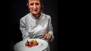 https://www.ragusanews.com/immagini_articoli/02-03-2025/stella-michelin-in-caduta-anne-sophie-pic-perde-2-stelle-ha-chiuso-il-suo-gourmet-a-londra-100.jpg