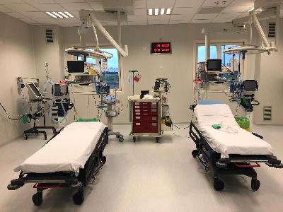 https://www.ragusanews.com/immagini_articoli/02-10-2024/il-pronto-soccorso-dell-ospedale-giovanni-paolo-ii-e-al-collasso-300.jpg