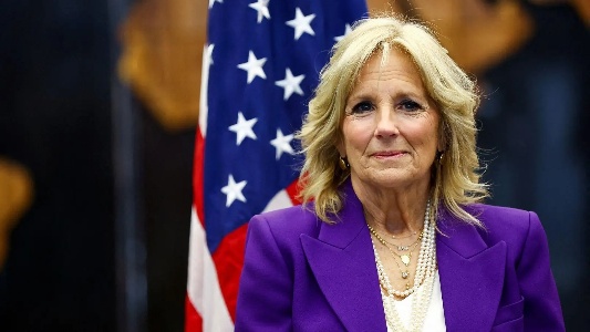 https://www.ragusanews.com/immagini_articoli/02-12-2024/jill-biden-attesa-in-sicilia-300.jpg