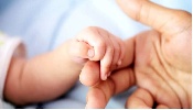 https://www.ragusanews.com/immagini_articoli/03-02-2024/affetta-da-sclerosi-multipla-mamma-partorisce-bimba-100.jpg