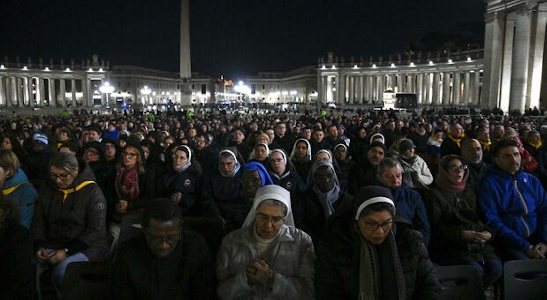 https://www.ragusanews.com/immagini_articoli/03-03-2025/papa-francesco-il-vaticano-ha-riposato-bene-tutta-la-notte-300.jpg