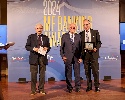 https://www.ragusanews.com/immagini_articoli/03-07-2024/mf-banking-awards-2024-bapr-premiata-come-miglior-banca-popolare-100.jpg