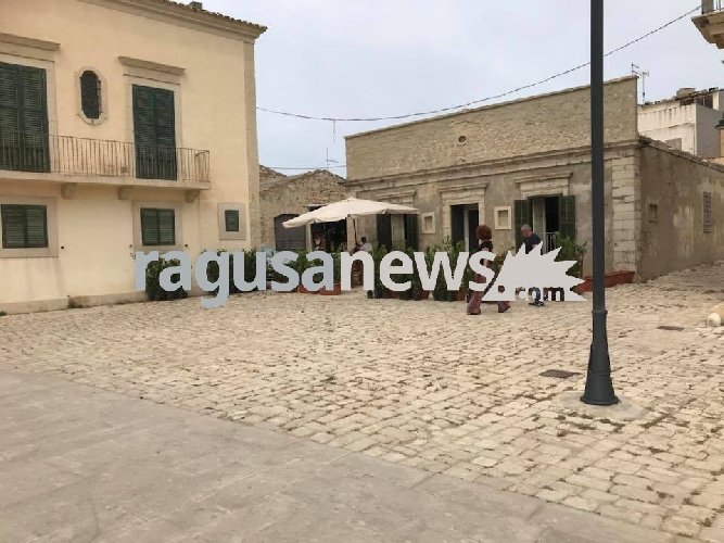 https://www.ragusanews.com/immagini_articoli/04-06-2018/montalbano-riapri-casa-barone-terremoto-500.jpg