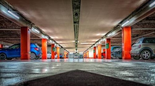 https://www.ragusanews.com/immagini_articoli/05-03-2025/ragusa-spaccio-nel-parcheggio-di-un-supermercato-preso-spacciatore-300.jpg