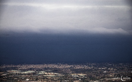 https://www.ragusanews.com/immagini_articoli/05-10-2021/1633452689-maltempo-le-nuvole-mammatus-su-ragusa-1-280.jpg