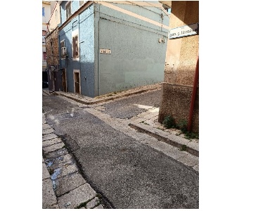 https://www.ragusanews.com/immagini_articoli/05-11-2024/le-perdite-d-acqua-in-strada-a-ragusa-e-il-sonno-di-ibleacque-300.jpg