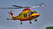 https://www.ragusanews.com/immagini_articoli/06-06-2024/carambola-di-auto-sei-feriti-uno-trasportato-in-elicottero-a-catania-100.jpg