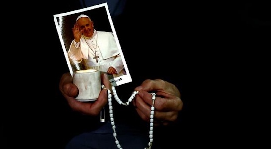 https://www.ragusanews.com/immagini_articoli/07-03-2025/papa-francesco-ha-trascorso-una-notte-tranquilla-e-si-e-svegliato-poco-dopo-le-8-300.jpg