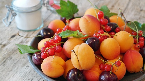 https://www.ragusanews.com/immagini_articoli/07-07-2021/quale-frutta-mangiare-per-chi-vuole-dimagrire-280.jpg
