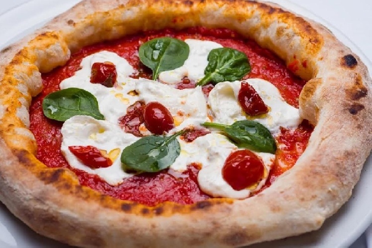 https://www.ragusanews.com/immagini_articoli/07-12-2021/pizza-e-dieta-vanno-d-accordo-ecco-come-500.jpg