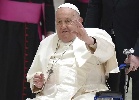 https://www.ragusanews.com/immagini_articoli/08-03-2025/papa-francesco-buona-risposta-alla-terapia-100.jpg