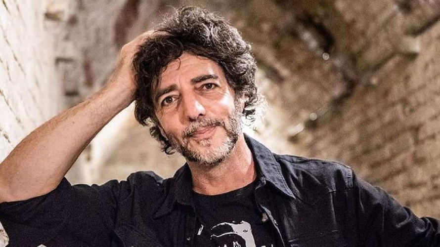 https://www.ragusanews.com/immagini_articoli/09-03-2024/max-gazze-in-concerto-a-noto-il-17-agosto-500.jpg