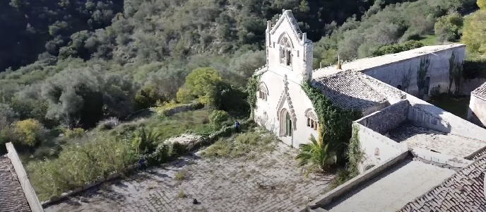 https://www.ragusanews.com/immagini_articoli/09-12-2024/escursione-a-torre-san-filippo-a-ragusa-video-300.jpg