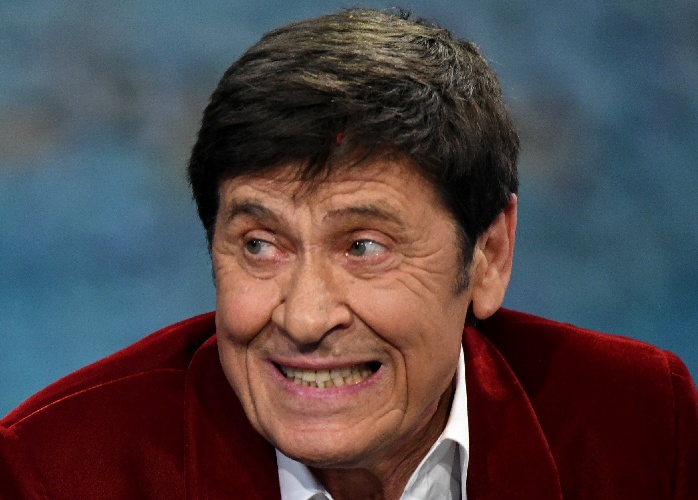 https://www.ragusanews.com/immagini_articoli/09-12-2024/gianni-morandi-compie-80-anni-500.jpg