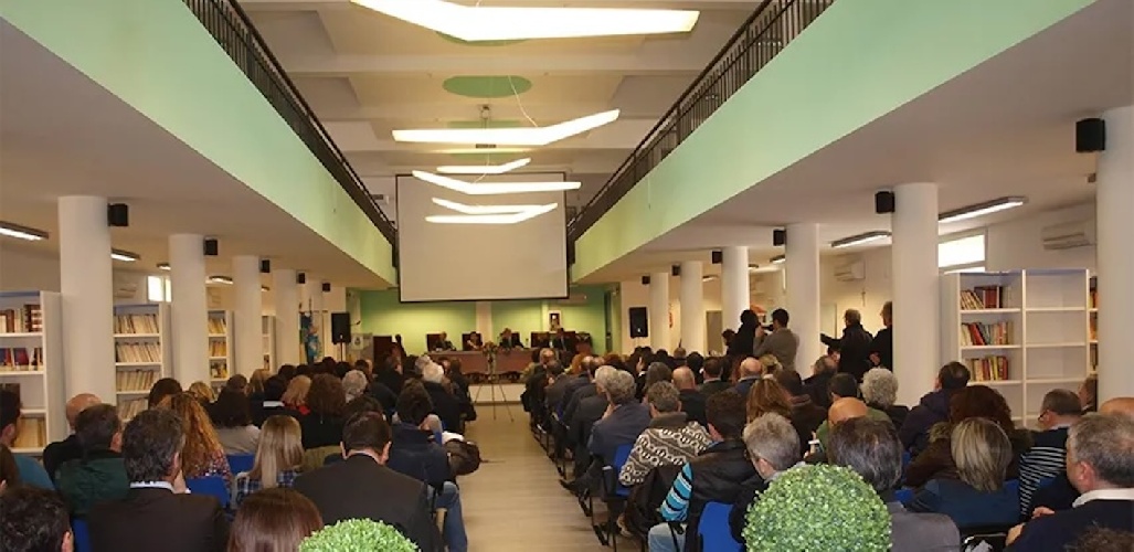 https://www.ragusanews.com/immagini_articoli/10-03-2024/sindaci-e-politiche-per-la-sicurezza-un-convegno-500.jpg