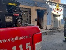 https://www.ragusanews.com/immagini_articoli/12-07-2024/vittoria-incendio-androne-palazzo-salvata-una-donna-al-quarto-piano-100.jpg