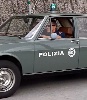 https://www.ragusanews.com/immagini_articoli/12-10-2022/polizia-di-chiaramonte-gulfi-sull-alfetta-1800-a-sirene-spiegate-video-100.jpg