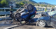 https://www.ragusanews.com/immagini_articoli/12-10-2024/incidente-palermo-sciacca-distrutta-un-intera-famiglia-100.jpg