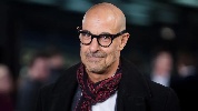 https://www.ragusanews.com/immagini_articoli/13-10-2024/stanley-tucci-e-il-tumore-alla-lingua-100.jpg