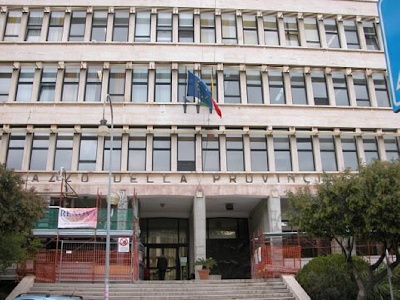 https://www.ragusanews.com/immagini_articoli/14-02-2025/sospesi-tutti-i-concorsi-all-ex-provincia-di-ragusa-300.jpg