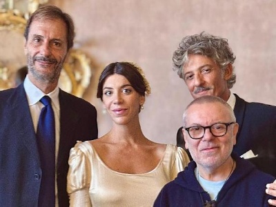 https://www.ragusanews.com/immagini_articoli/14-10-2024/fiorello-scatenato-canta-aal-matrimonio-della-figlia-olivia-video-300.jpg