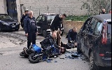 https://www.ragusanews.com/immagini_articoli/15-01-2025/incidente-in-scooter-a-vittoria-ragazzino-impenna-su-una-ruota-e-si-disfa-di-pistola-a-salve-100.jpg