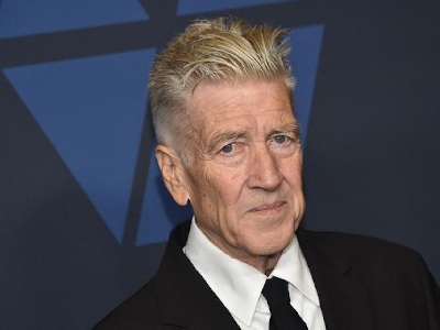 https://www.ragusanews.com/immagini_articoli/16-01-2025/david-lynch-morto-a-78-anni-300.jpg