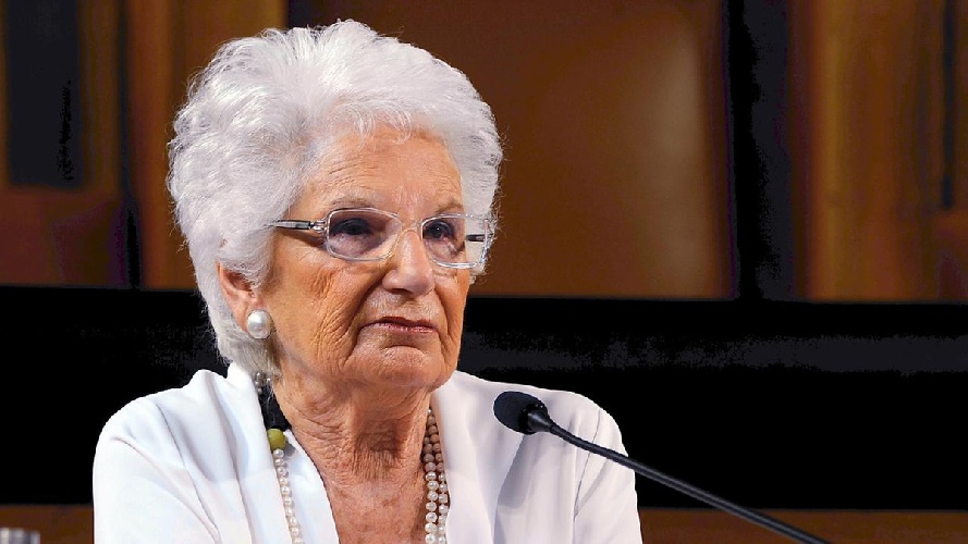 https://www.ragusanews.com/immagini_articoli/16-02-2022/liliana-segre-cittadina-onoraria-di-modica-500.jpg