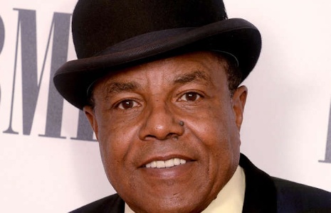 https://www.ragusanews.com/immagini_articoli/16-09-2024/1726470116-tito-jackson-e-morto-addio-al-fratello-di-michael-1-300.jpg