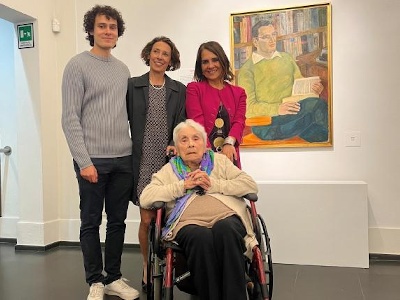 https://www.ragusanews.com/immagini_articoli/16-11-2024/anna-maria-fabriani-pittrice-centenaria-muore-dopo-inaugurazione-mostra-sue-opere-ritrovate-300.jpg