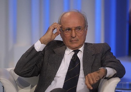 https://www.ragusanews.com/immagini_articoli/17-03-2025/morto-lo-storico-lucio-villari-300.jpg