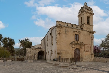 https://www.ragusanews.com/immagini_articoli/18-09-2024/universita-si-inaugura-anno-accademico-a-ragusa-300.jpg