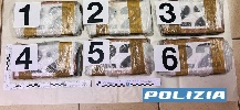 https://www.ragusanews.com/immagini_articoli/20-03-2024/moglie-e-marito-con-un-milione-di-euro-di-cocaina-presi-da-polizia-100.jpg