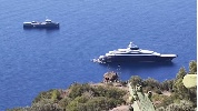 https://www.ragusanews.com/immagini_articoli/21-07-2024/zuckerberg-in-sicilia-il-patron-di-facebook-a-lipari-con-due-megayacht-100.jpg