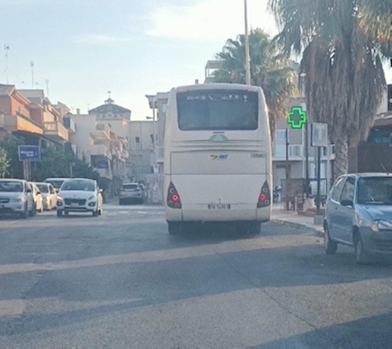 https://www.ragusanews.com/immagini_articoli/21-09-2024/autobus-ast-sospese-le-tratte-pozzallo-ispica-modica-e-ragusa-500.jpg