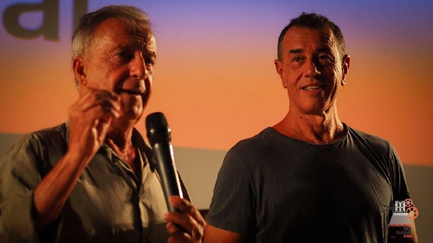 https://www.ragusanews.com/immagini_articoli/21-09-2024/matteo-garrone-al-costaiblea-film-festival-500.jpg