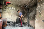 https://www.ragusanews.com/immagini_articoli/22-05-2024/giarratana-si-barrica-in-casa-dandogli-fuoco-arrestato-col-taser-100.jpg