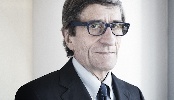 https://www.ragusanews.com/immagini_articoli/22-09-2024/stefano-andreotti-risponde-a-rita-dalla-chiesa-100.jpg