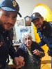 https://www.ragusanews.com/immagini_articoli/23-02-2024/anziana-si-sente-sola-e-chiama-la-polizia-agenti-le-fanno-compagnia-100.jpg