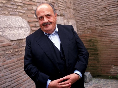 https://www.ragusanews.com/immagini_articoli/24-02-2023/maurizio-costanzo-i-funerali-a-roma-nella-chiesa-degli-artisti-300.jpg