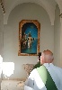 https://www.ragusanews.com/immagini_articoli/24-06-2024/inaugurazione-della-pala-d-altare-l-amato-di-claudio-d-angelo-a-pozzallo-100.jpg