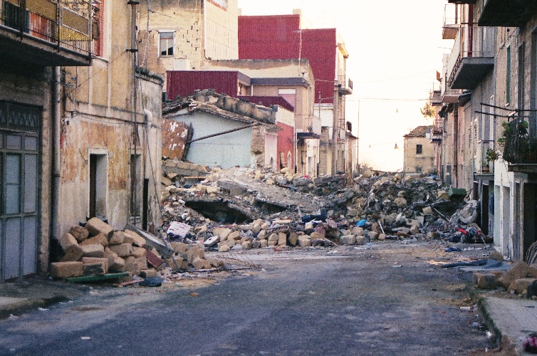 https://www.ragusanews.com/immagini_articoli/26-05-2022/terremoto-del-1990-rimborso-del-90-senza-riduzioni-500.jpg