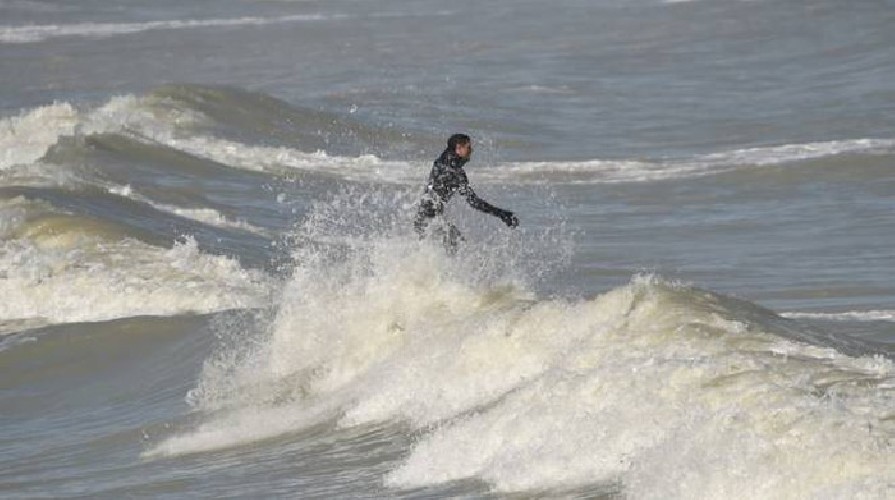 Marina di Ragusa, salvato un surfista Ragusa