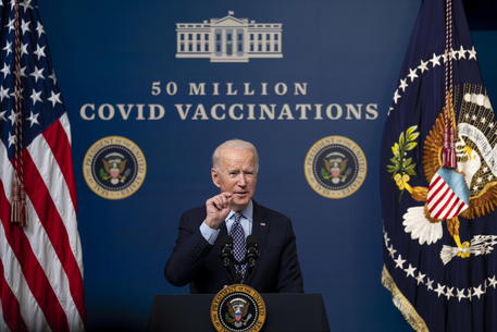 Biden, 'bene piano vaccini ma non è momento di rilassarsi ...