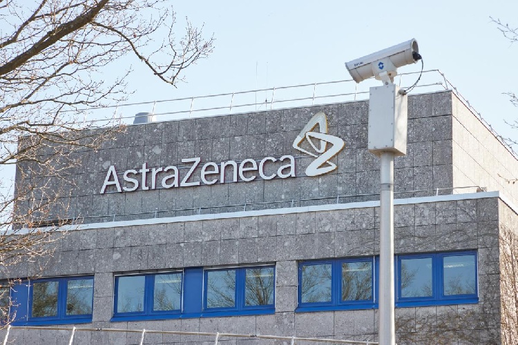 https://www.ragusanews.com/immagini_articoli/27-04-2022/astrazeneca-assume-200-persone-in-tutta-italia-500.jpg